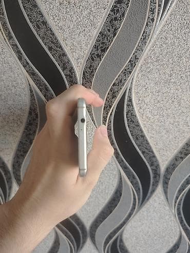 z fold 3: Samsung Galaxy Alpha, rəng - Qızılı — 5