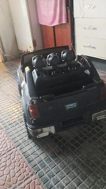 2 yaş: Uşaqlar üçün elektrikli minik maşını – off-road tipli pikap — 1
