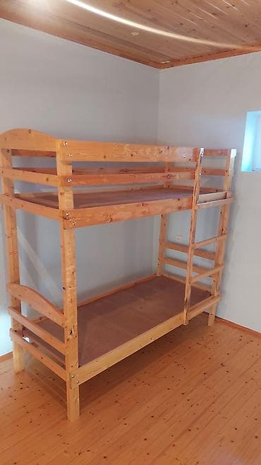 matras tək: İki mərtəbəli taxta çarpayı - Material: təbii ağac (şam tonlarında) — 4