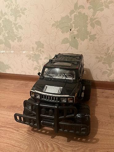 pultlu mawin: Uzaqdan idarə olunan iri təkərli off-road model maşın - Korpus: qara — 4