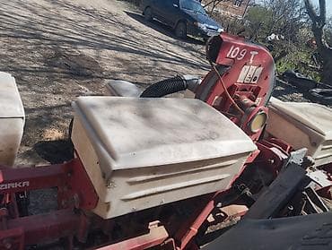 disk qabi: Pnevmatik səpici – sıraarası əkin üçün - Aqreqat tipı: traktorla — 3