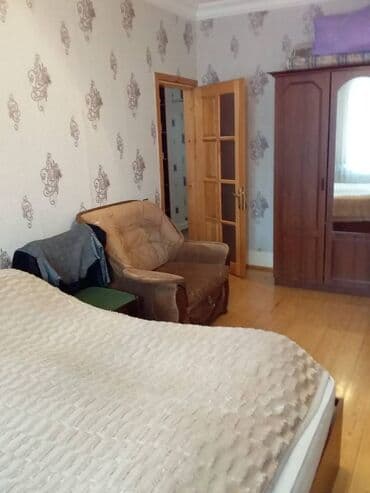 şamaxıda evlərin satışı: Bakı, 4 otaqlı, Köhnə tikili, m. Memar Əcəmi, 82 kv. m — 3