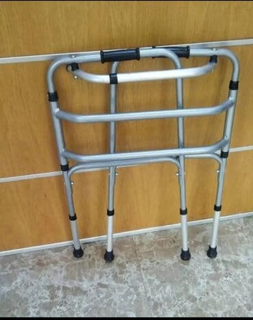 Yerimək üçün arabalar, çəliklər, əsalar, rollatorlar: Topdan və Pərakəndə Anbardan Satiş. Whatsapa gonderin qiymeti oyrenmek — 15