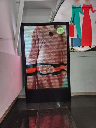 Оборудование для красоты и эстетики: Daxili məkanlar üçün rəqəmsal reklam paneli (floor-standing LED ekran) — 2