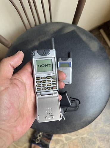 pulsuz telefon: Nokia 8 Sirocco, < 2 GB Memory Capacity, rəng - Boz, Düyməli — 10