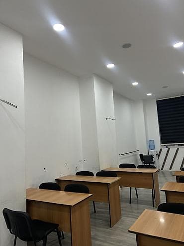 Kommersiya daşınmaz əmlakı: 40kvlıq otaqımız var.Otaq fotostudio pilates,gözəllik salonu,dərs — 3