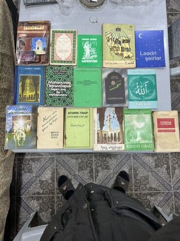 Lincoln: İslam mövzusunda böyük kitab toplusu Təqdim olunan topluda müxtəlif — 4