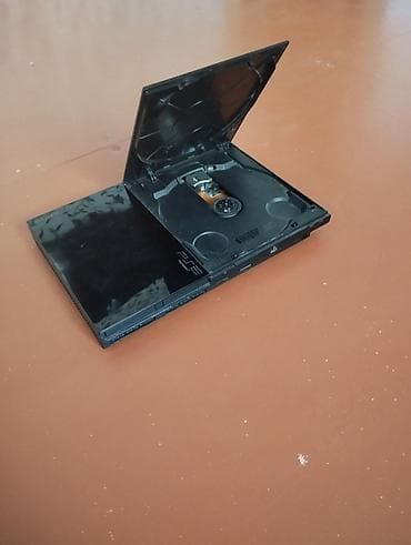 хвох сериес с: PlayStation 2 Slim komplekti Məhsulun təsviri: - Sony PlayStation 2 — 2