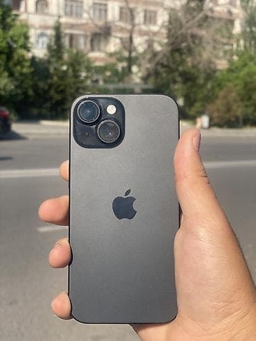 panel cit: IPhone 15, 256 GB, Qara, Face ID — 1