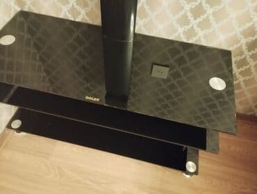 стеклянная тумба под телевизор: Televizor altlığı 
Qara şüşə 
Az işlənmiş 

050 387 61 75 Ceyhum — 4