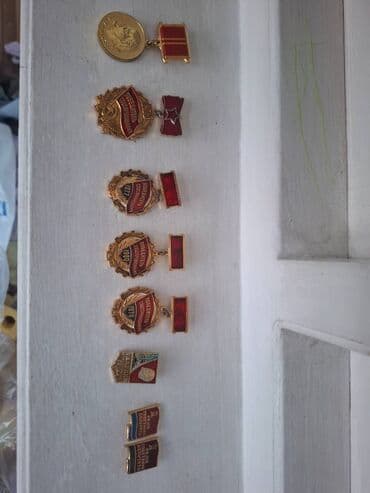 qedimi mirvari: Antikvar əşyalar satılır. Saldıqca (açarı yoxdur) Znaçoklar Qədim — 11