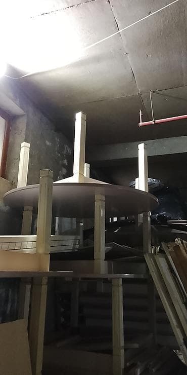 piknik seti: Məhsul: Klassik üslublu masa və stul dəsti Təsvir: - Ağ rəngdə massiv — 4