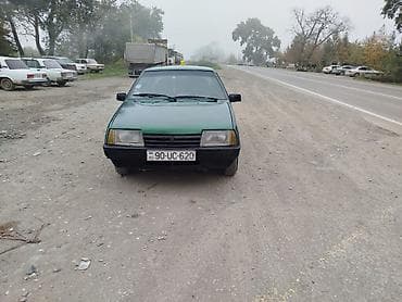 su ceni qosqu: VAZ 21099, yaşıl rəng, sedan kuzov. - 4 qapı, 5 yerlik salon - Ön və — 1