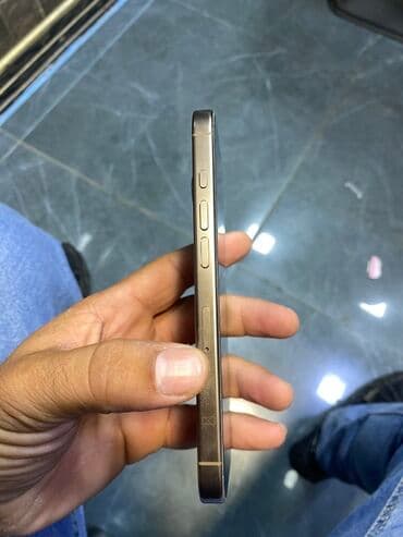 айфон 13 про бу: IPhone 16 Pro, Золотой, Face ID — 4