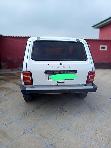 kredit ve barter masin: VAZ (LADA) 4x4 Niva: 1.7 l | Ofrouder/SUV — 5
