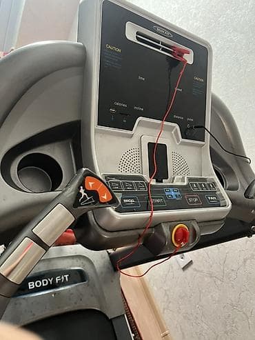 marka az: Body Fit HM787 qaçış trenajoru. Yeni kimidir az istifade olunub baha — 2