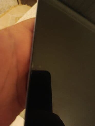 lazne kamere: Məhsul: Smartfon Xüsusiyyətlər və dizayn: - Sümükvari düz kənarlı — 7