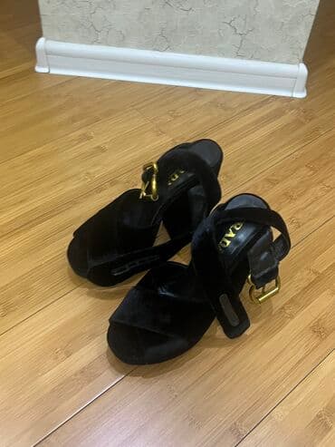 kisiler ucun gumus sepler: Ölçü: 37, rəng - Qara, İşlənmiş — 2