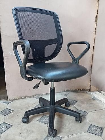 kreslo gaming: Təkərli, Qolları tənzimlənmir, Süni dəri — 2