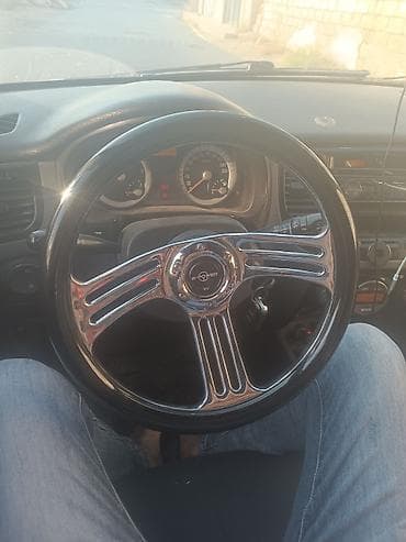 Məhsul: W-POWER sport sükan Təsvir: - Parlaq xrom mərkəz və 3 bölməli lalafo.az -da Məhsul: W-POWER sport sükan Təsvir: - Parlaq xrom mərkəz və 3 bölməli
