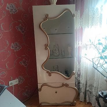 Dolab vitrinləri: Şüşəli dolab vitrini, İşlənmiş — 4