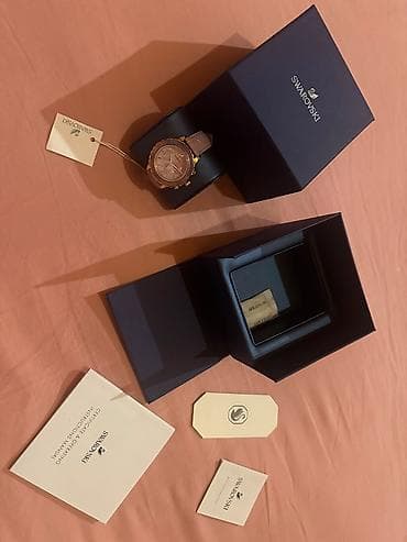 sensor saatlar: Yeni, Qol saatı, Swarovski, rəng - Qızılı — 1