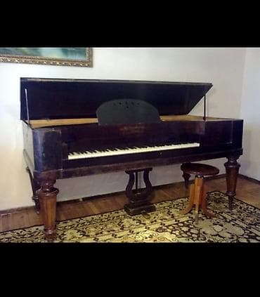 Antik kuyruklu piano – Wills. Pethmüller & Sohn, Göttingen -