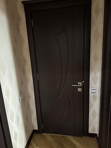 taxta qapi sekilleri: Müasir dizaynlı daxili qapılar dəsti - Material: tünd qəhvəyi rəngli — 5