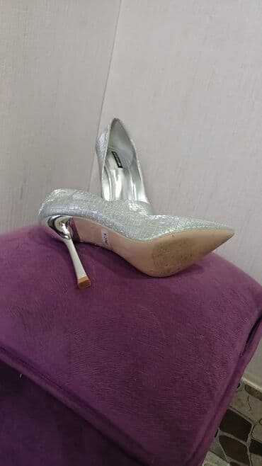 туфли новая не одевала не разу: Туфли, Размер: 38, Новый — 5