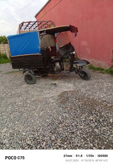 arenda motosikl: Yükdaşıma üçün üçtəkərli motosiklet (moto-üçtəkər) - Ön hissəsi — 3