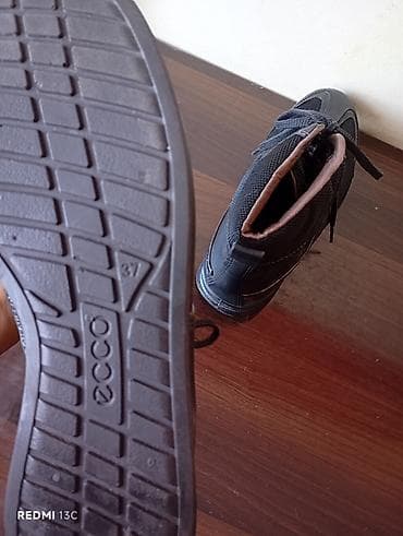 kişi botu: Məhsul: ECCO botları alt hissədə defekt var - Model: yüksək boğaz — 5