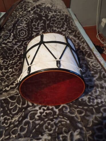 format bulave 7000: Nağara / davul - Korpus: silindrik, mərmər effekti olan ağ rəngli — 1