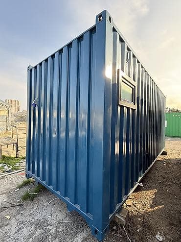 Контейнеры: Mavi rəngli modul/konteyner otaq - Ölçü təxmini: 6 m uzunluq, 2.4 m — 4
