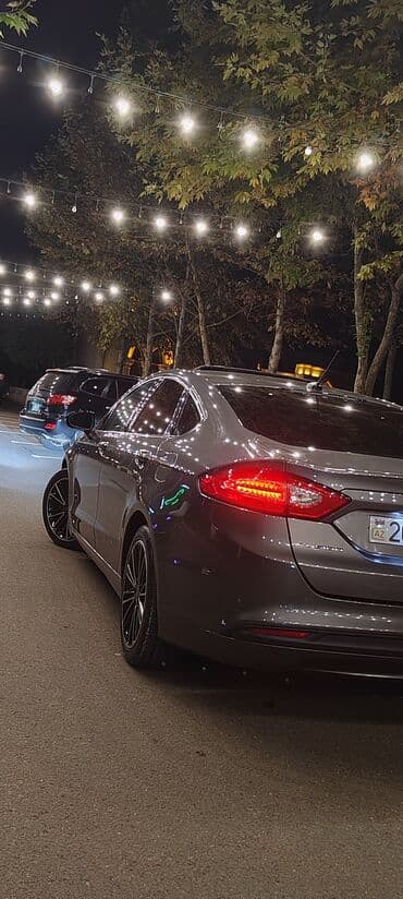land rover satiş: Ford Fusion sedan - Kuzov: 4 qapılı sedan, tünd boz rəng - Mühərrik — 3