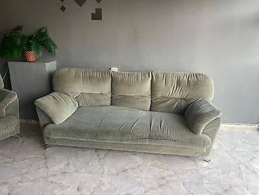Ofis qonaq kreslosu – qara dərili - Model: metal karkaslı, 4 ayaqlı — 5