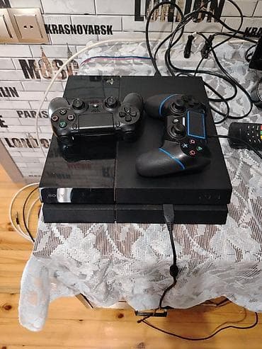 major 4: PlayStation 4 (PS4) komplekti Tərkib: - Sony PlayStation 4 konsolu - — 1