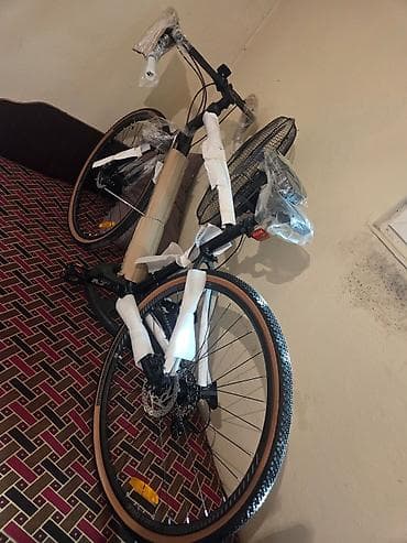 alman velo: Gravel/şosse tərzində velosiped - Rəng: qara-ağ kombinasiyası — 1