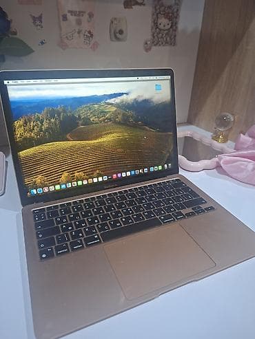 Apple MacBook, 13.3 ", Apple M1, 256 GB — 1