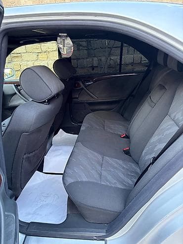 termostat mercedes: Mercedes-Benz E-Class: 2.2 l | 1999 il Sedan — 2