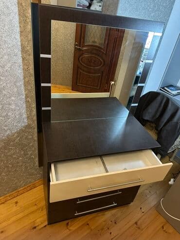 işlənmiş kamodlar: İşlənmiş, Güzgülü — 2