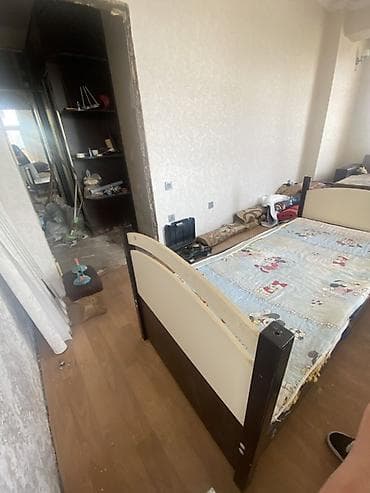 Oğlan və qız üçün, İşlənmiş, Çarpayı, Bazasız, Matrassız, Siyirməsiz