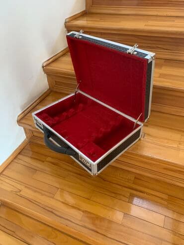 klarnet satilir: Klarnet futlyarı təzədi — 2