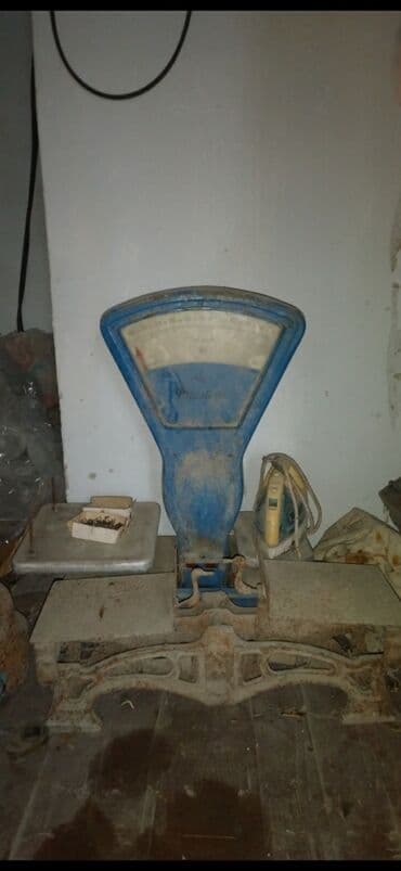 qaşiq: Əntik tərəzi daşları yoxdu,qaşıqlar — 1