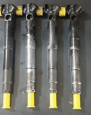 mersedes siqnali: Məhsul: Dizel enjektorları (4 ədəd dəst) Təsvir: - Dizel mühərrikli — 1