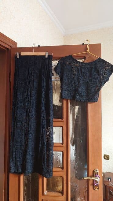 klassik geyim: Qadın geyim dəsti – 4 paltar 1) Pull&Bear qara, skater kəsimli — 16