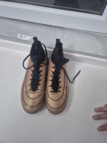 Butslar Ölçü: 39, Yeni