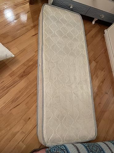 İşlənmiş, Sadə matras, Bir nəfərlik lalafo.az -da İşlənmiş, Sadə matras, Bir nəfərlik