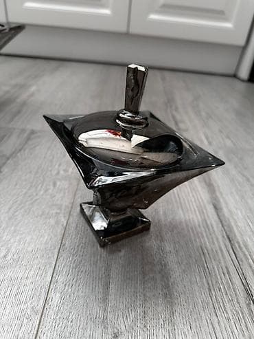 Dest tezedi ayrı ayılıqda da satılır boyukler 20 manat kicikler 10 — 4