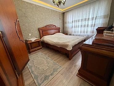 Mənzillə tanış olun: - Geniş və işıqlı zal: dekorativ divar — 7