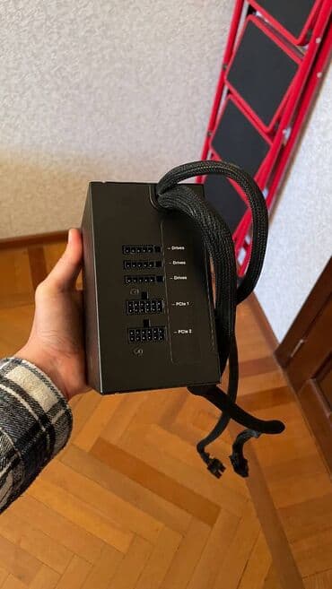 qida blok: Qida bloku be quiet!, 700 W — 17